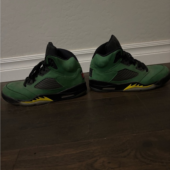 Jordan Athletic Shoes Green and Black